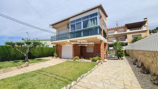 Casa  Esplugues 13 bellamar. Casa en calafell  bellamar