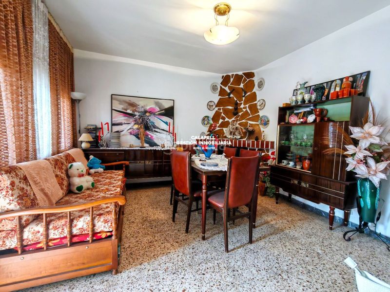 Foto 0a308fe3-e43d-4989-810a-a12ffb49df05. Casa amb calefacció aparcament piscina a Calafell park Calafell