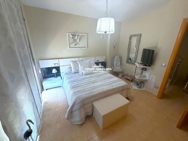 Foto 1f7af8c8-b601-42b3-a501-ca7df2b0d1f3. Casa adossada amb calefacció aparcament a Bonavista Vendrell (El)