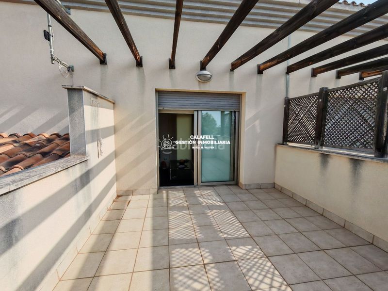 Foto b6b2d450-7da6-4a3d-a2fc-c77b0540fcc4. Casa adossada amb calefacció aparcament a Bonavista Vendrell (El)