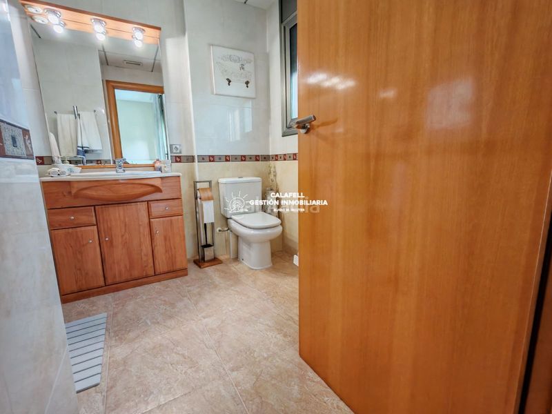 Foto cab0e011-4693-4bb4-b4cb-20ca8a52f7f0. Casa adossada amb calefacció aparcament a Bonavista Vendrell (El)