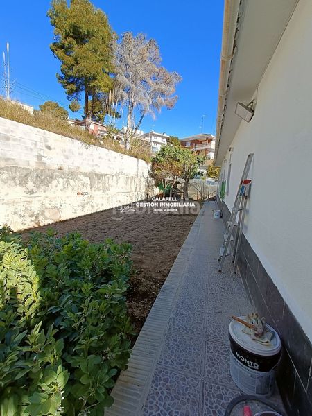 Foto 3d3522aa-9939-4312-b909-d39508b81e32. Chalet con riscaldamento parcheggio piscina in Segur de dalt Segur de Calafell