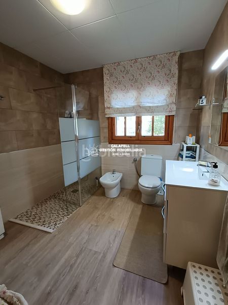 Foto a78973b8-ca07-4131-868f-fc08c1e62a96. Chalet con riscaldamento parcheggio piscina in Segur de dalt Segur de Calafell