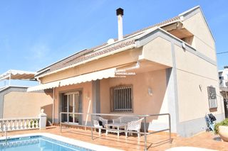 Chalet  Altafulla. Casa con piscina cinco habitaciones en bellamar calafell