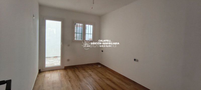 Foto 5a10057a-4568-4bd7-8401-28ae4f8e195d. Casa amb calefacció a Centre Vendrell (El)
