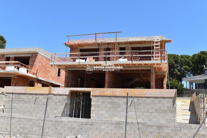 Foto 52124126-93cd-4e05-b701-871b9edd94aa. Casa adossada amb calefacció piscina a Segur de Calafell nucli urbà Segur de Calafell