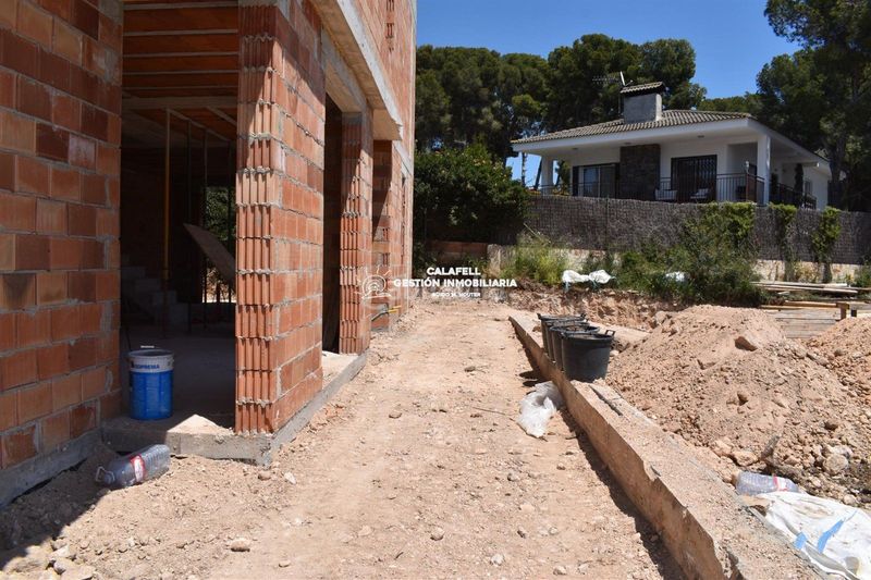 Foto a8916bcd-31ee-4052-a772-3fc34c5b598a. Casa adossada amb calefacció piscina a Segur de Calafell nucli urbà Segur de Calafell