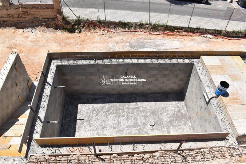 Foto a95d617b-1e53-44b8-9497-dbbcc46e3ec7. Casa adossada amb calefacció piscina a Segur de Calafell nucli urbà Segur de Calafell