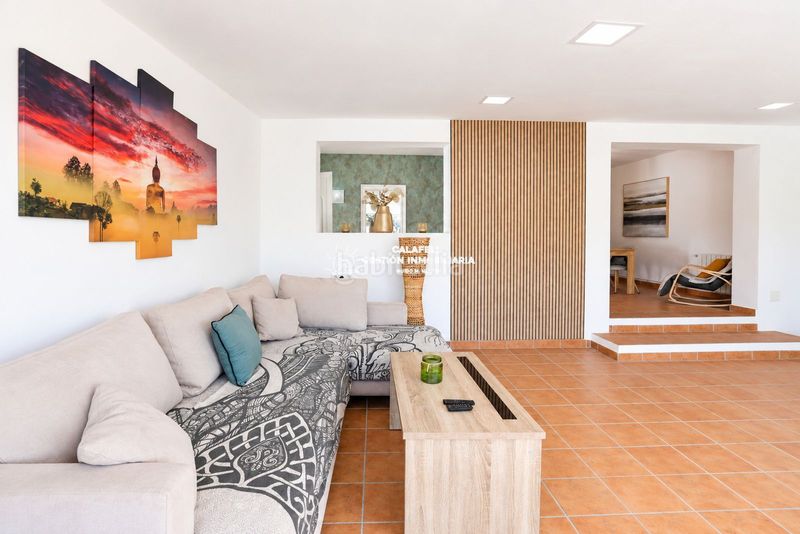 Foto ce0329b5-9d1c-4bd2-99d2-dba8ff07490d. Xalet amb calefacció aparcament piscina a Calafell park Calafell