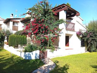 Semi detached house  Alora park. Casa adosada en alorda park