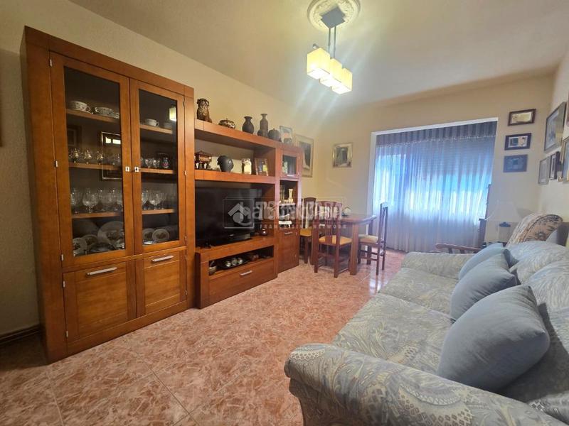 Foto 79b509a2-ea64-4d38-97f7-f8cf2a8b7e25. Piso  en venta en La Fortuna Leganés