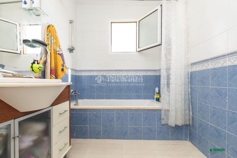Foto a6a6cfd7-403a-4dc6-981a-4a2feb635c10. Casa pareada casa en venta en Vera ciudad Vera