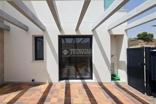 Maison jumelée à Golf Valle Este. Casa en venta en vera