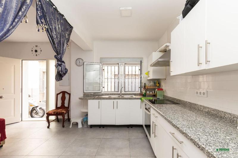 Foto 6da6975f-e86c-4c60-b999-b108471e2676. Casa bifamiliare in Vera ciudad Vera