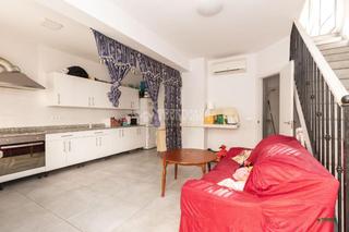 Casa aparellada a Vera Ciudad. Casa en venta en vera