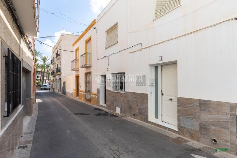 Foto a8d265e1-baca-4904-b460-f853bf4b887a. Casa bifamiliare in Vera ciudad Vera