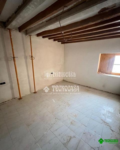 Foto 5ce4b4cd-9597-400c-bd79-fdee461c4499. Maison jumelée dans Antas