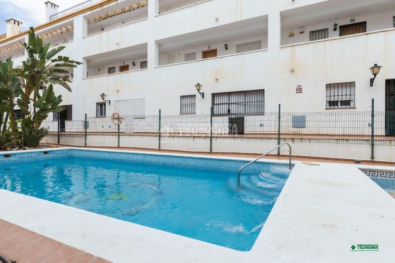 Foto 5b03a2d6-fccd-4728-88ac-49d98a7b8d31. Pis amb piscina a Vera ciudad Vera