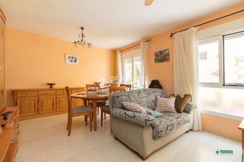 Foto 494357fb-ec59-45ee-b233-c15ae3cda8f0. Casa aparellada a Vera ciudad Vera