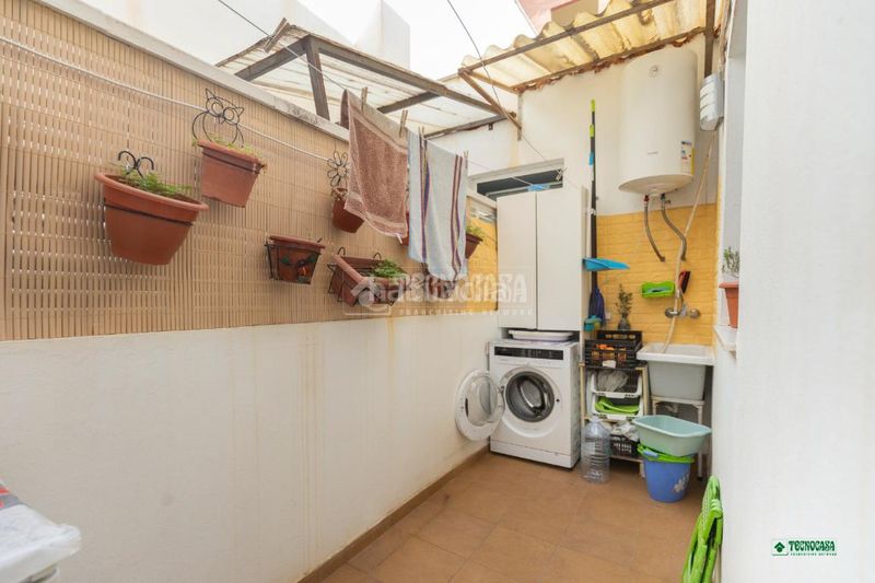 Foto 64758f64-aeca-466b-8f3b-690d5dfb4106. Casa aparellada a Vera ciudad Vera