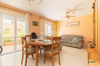 Casa aparellada a Vera Ciudad. Casa en venta en vera
