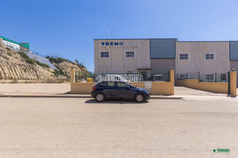 Foto e9f79826-4141-48cf-b649-b2fd1ee43e62. Local comercial a Antas