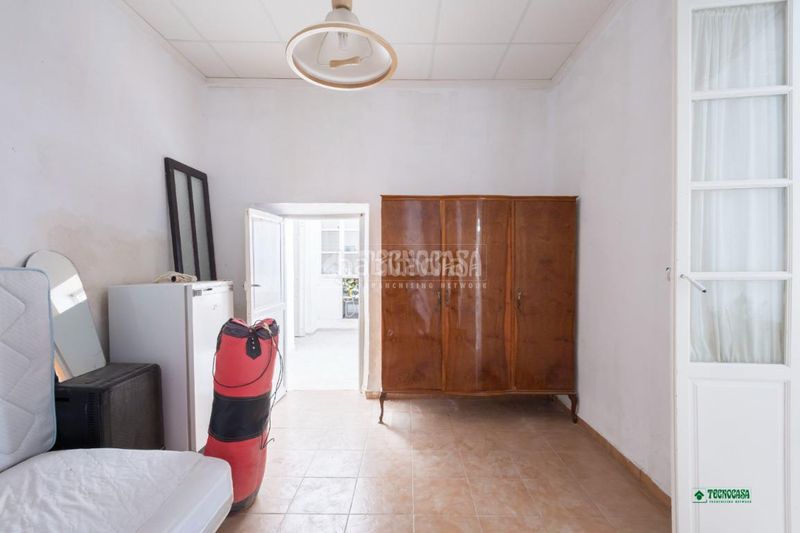 Foto eca9f129-4088-4815-a5a1-875fe08f8a1c. Casa aparellada a Vera ciudad Vera