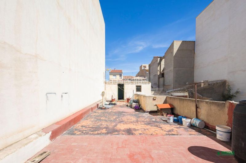 Foto 0febbf2c-1087-473d-8b45-241d3e9de4a2. Casa aparellada a Albox