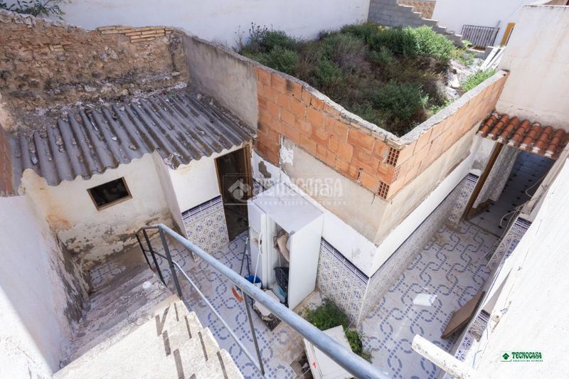 Foto 82dfbcba-8125-4108-80c6-0e5683caaaea. Casa aparellada a Albox