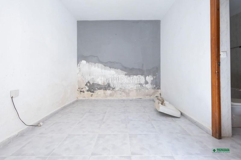 Foto a42b177b-5de2-4edb-a59b-2b46256425e1. Casa aparellada a Albox