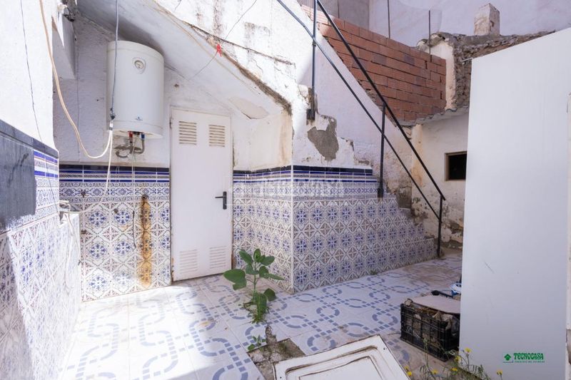 Foto d370d066-10e7-4c34-8e52-621a2e0963c6. Casa aparellada a Albox