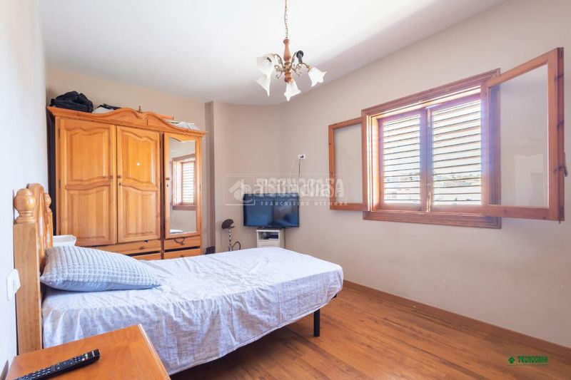 Foto ab5104f3-8de9-4bb4-a259-6cf06aaa0318. Casa aparellada a Albox