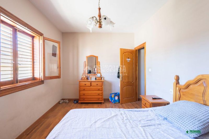 Foto ec95580b-080c-4d76-b4ef-8cc9f2f9ab9c. Casa aparellada a Albox