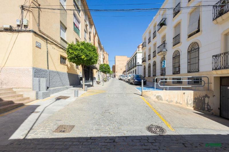 Foto 0d48f264-21b8-4a59-bdff-3965d69fee96. Pis a Vera ciudad Vera