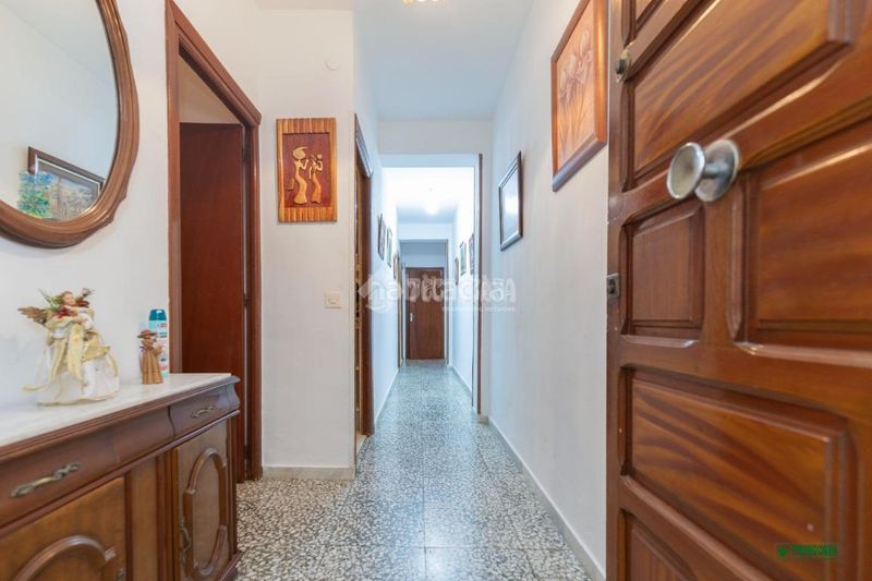 Foto c9a83bbc-61ff-4e14-9165-60fa20deea55. Pis a Vera ciudad Vera