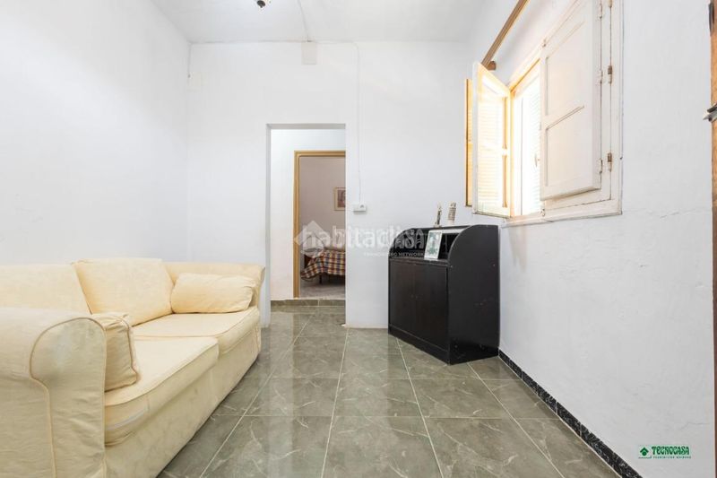 Foto 06fa00a9-c6ae-4ed4-95a7-d4075b0b5126. Casa aparellada a Vera ciudad Vera