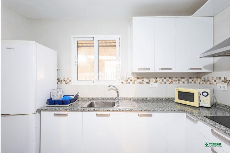 Foto 63862663-f7f7-45a9-9bbc-0bd6ad2f8a76. Casa aparellada a Vera ciudad Vera