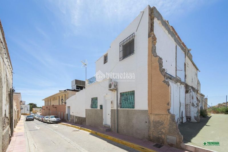 Foto 9e3f47c0-716b-4cc8-9526-ad72841359ca. Casa aparellada a Vera ciudad Vera