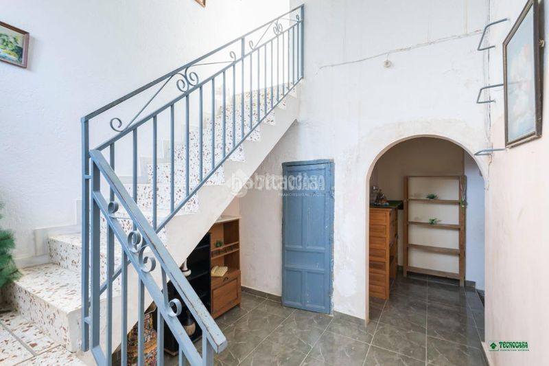 Foto b8d5e3fe-29f3-451b-82ec-055e9c5d4940. Casa aparellada a Vera ciudad Vera