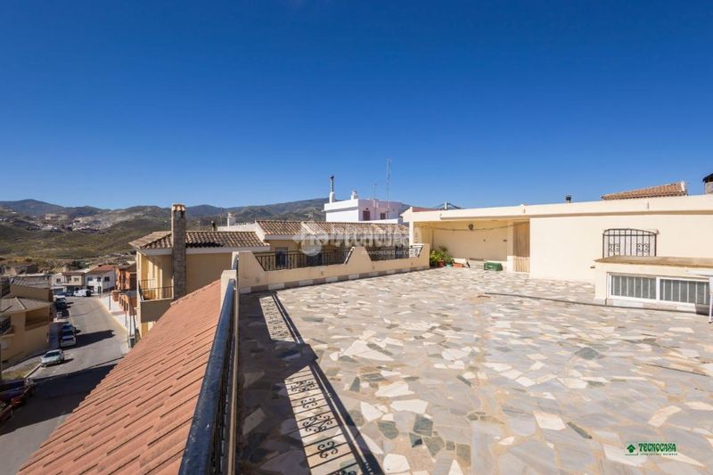 Foto 93d51d42-c243-49ef-8884-525a11145abf. Casa aparellada a Olula del Río