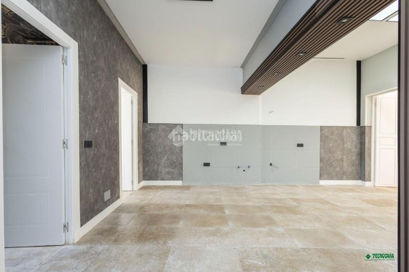 Foto bfa36258-653d-4963-8004-2c8f2fa31ecf. Casa aparellada a Vera ciudad Vera