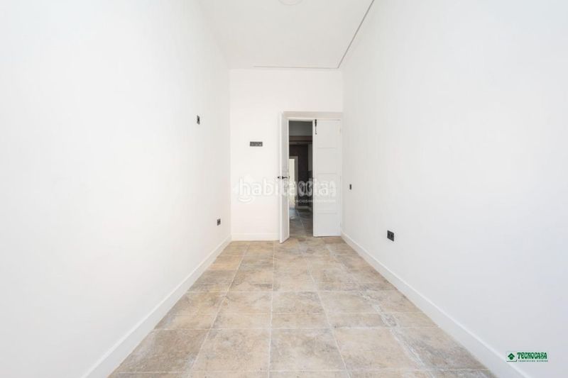 Foto df0648d0-a86f-4172-96bb-ab281fd5e89e. Casa aparellada a Vera ciudad Vera
