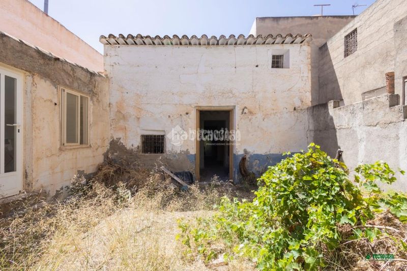 Foto 703a062e-5fa2-4853-95f4-224fb927456a. Casa aparellada a Albox