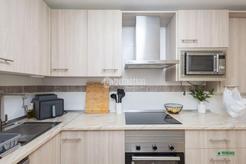 Foto a43a3cef-f0db-40b1-8b6c-b71d4ec31920. Casa aparellada amb aparcament a Vera ciudad Vera