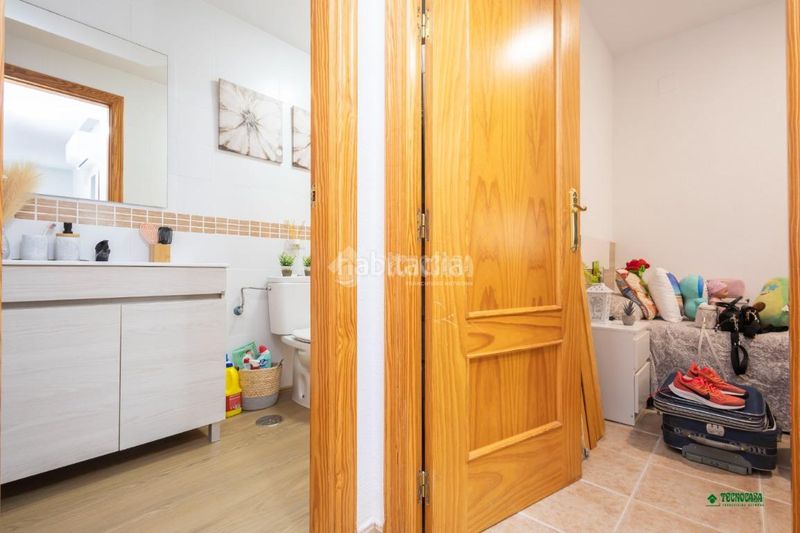 Foto d2baa7d1-771f-43d0-8916-ffa51c6187a8. Casa aparellada amb aparcament a Vera ciudad Vera