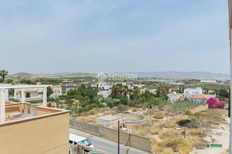 Foto cd95eafb-b7ac-44e1-88c0-d1b99e59406f. Pis a Vera ciudad Vera