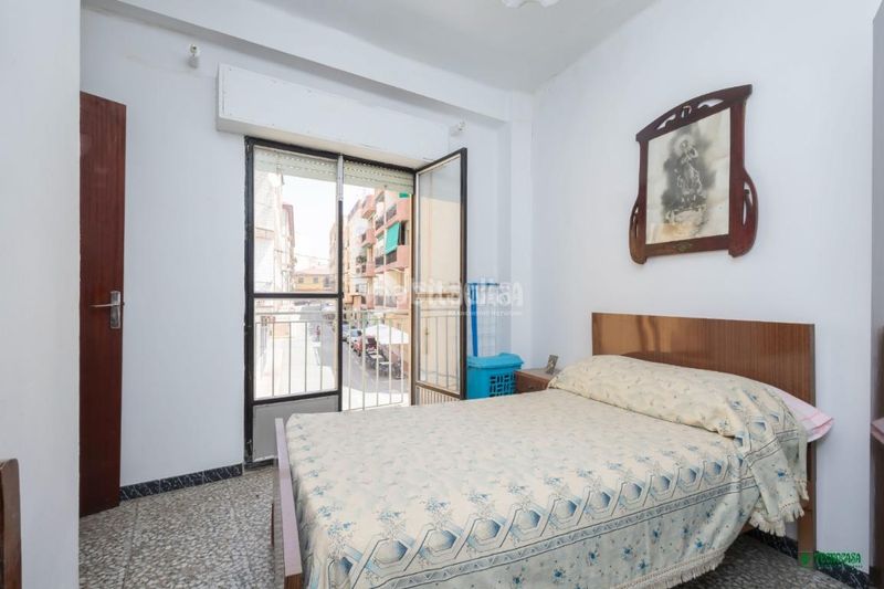 Foto 87e66825-c2c3-4743-98e8-d28579eb63b1. Casa aparellada amb aparcament a Albox