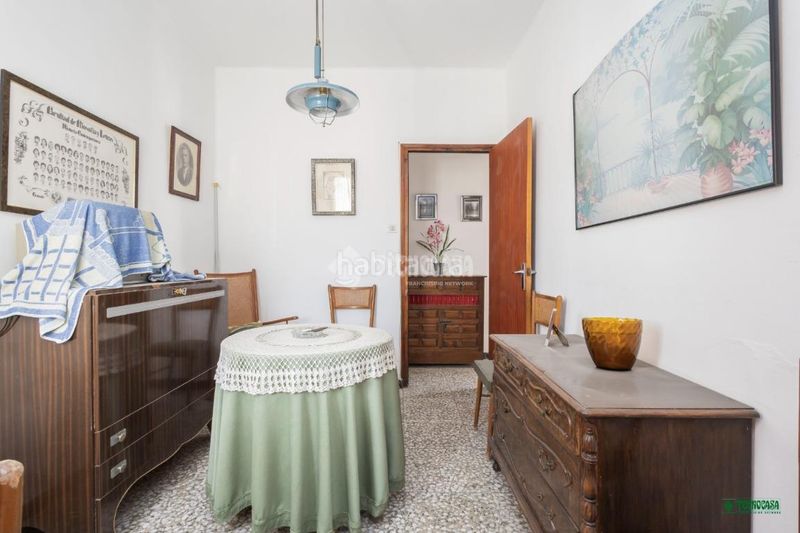 Foto a838b7b1-2591-4f3e-b5d1-c0a989e3323b. Casa aparellada amb aparcament a Albox