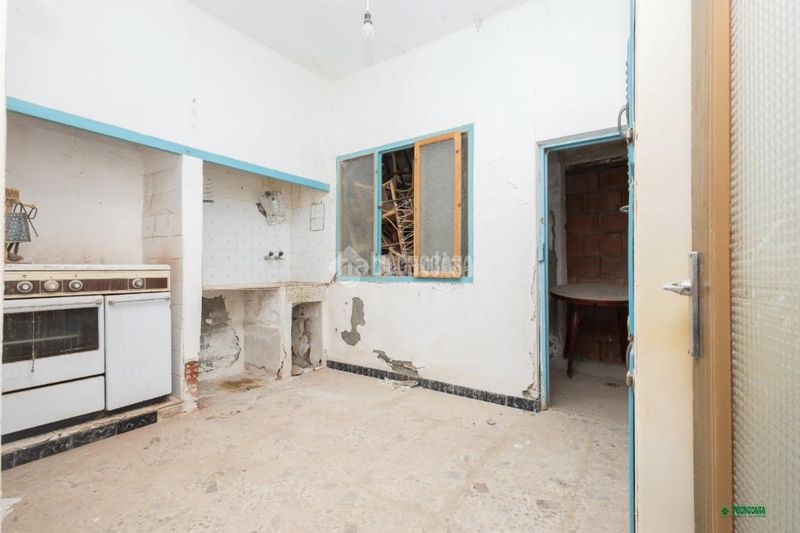 Foto da2d0e7a-a756-4388-95ee-cad3d0cdca73. Masia a Zurgena