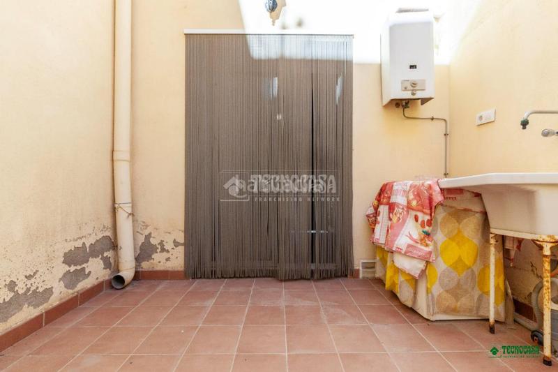 Foto 4cdea2d5-0569-460a-952c-d5f003fc97ee. Casa bifamiliare con riscaldamento parcheggio in Vera ciudad Vera